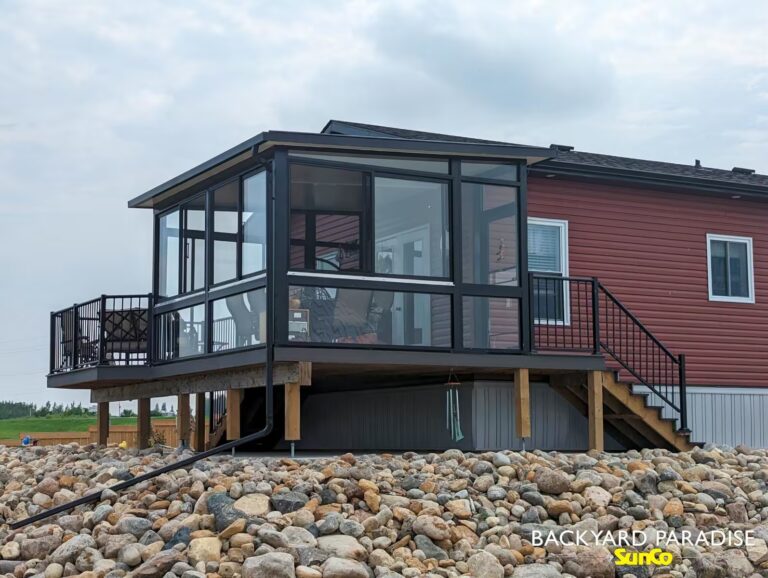 Black elevated studio sunroom installed in Notre Dame de Lourdes, Manitoba